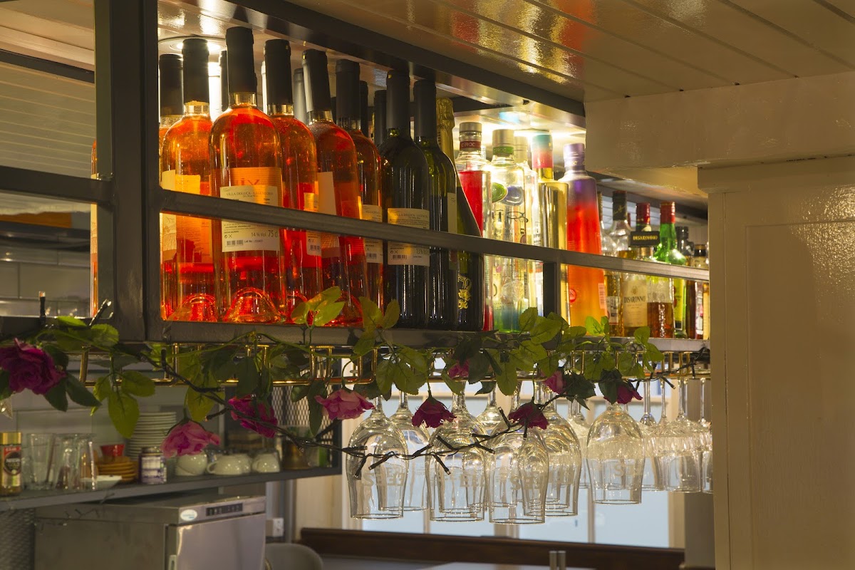 The Still Meze, Bar And Restaurant